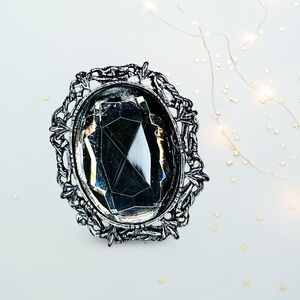 5183. Pewtertone Brooch Pendant Gray